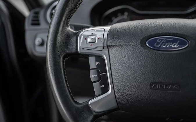 Ford S-Max cena 42900 przebieg: 239000, rok produkcji 2012 z Bisztynek małe 497